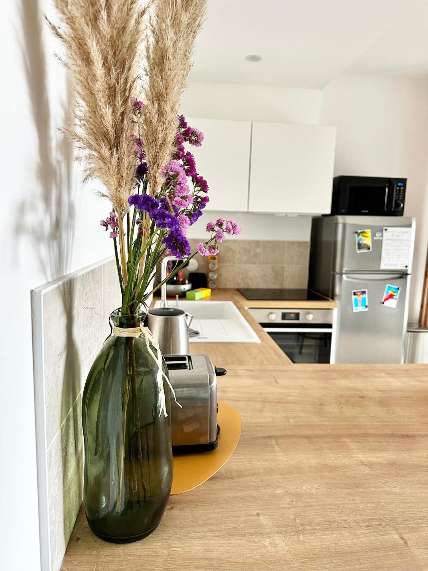 Appartement Cocon Lumineux A Ajaccio Avec Parking & Ac *
