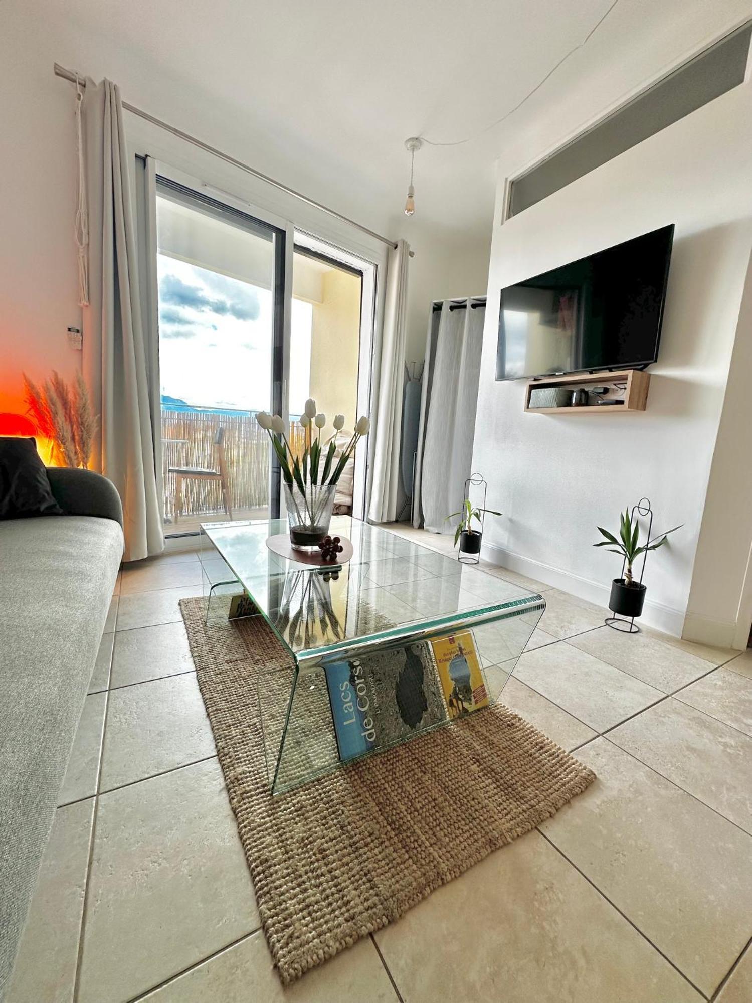 Appartement Cocon Lumineux A Ajaccio Avec Parking & Ac Ajaccio (Corsica)