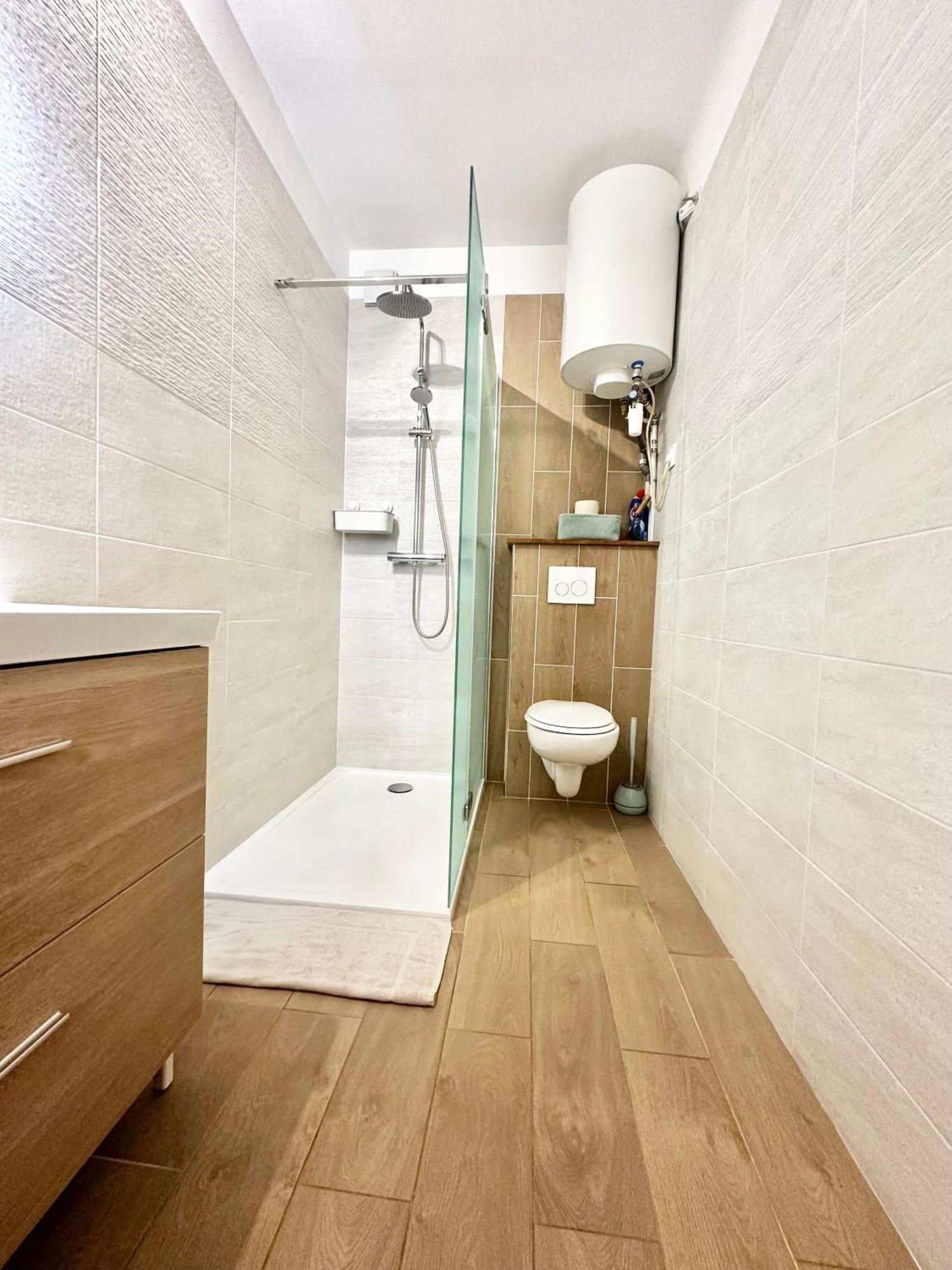 Appartement Cocon Lumineux A Ajaccio Avec Parking & Ac *